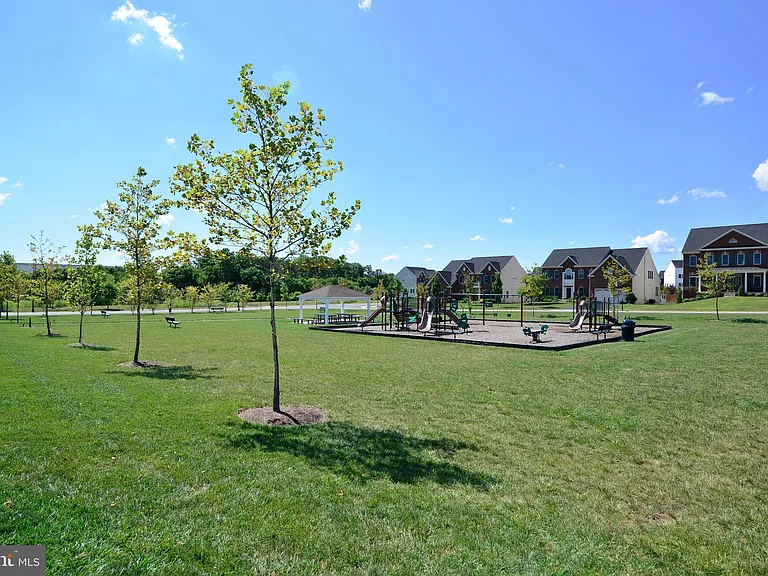 21253 Park Grove Ter — Photo 34