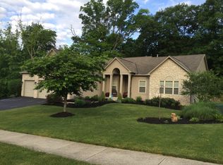 6830 Roespark Blvd, Lewis Center, OH 43035
