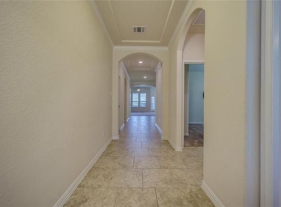 4th image of 1025 Arvada Dr