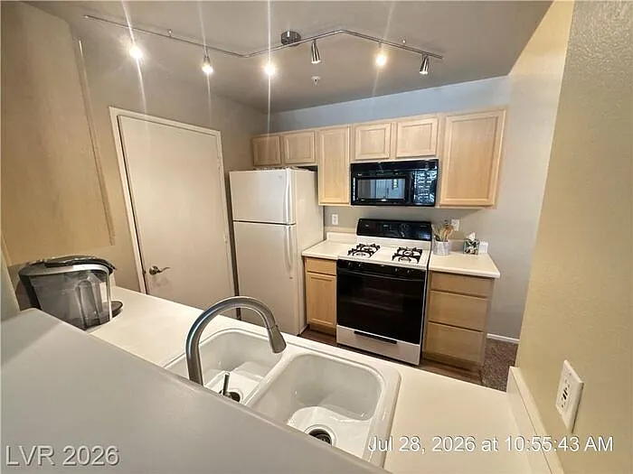950 Seven Hills Dr #3023 — Photo 6