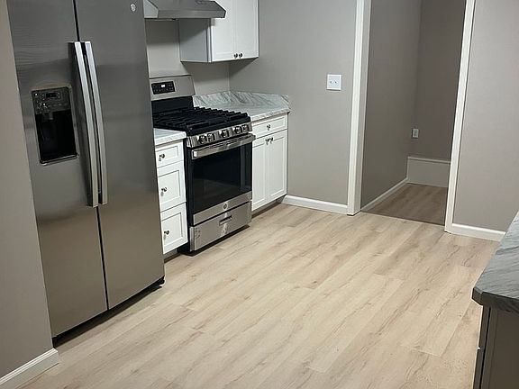 5th image of 24 Phillips St