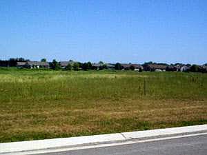 2nd image of Eagle Crest Ct