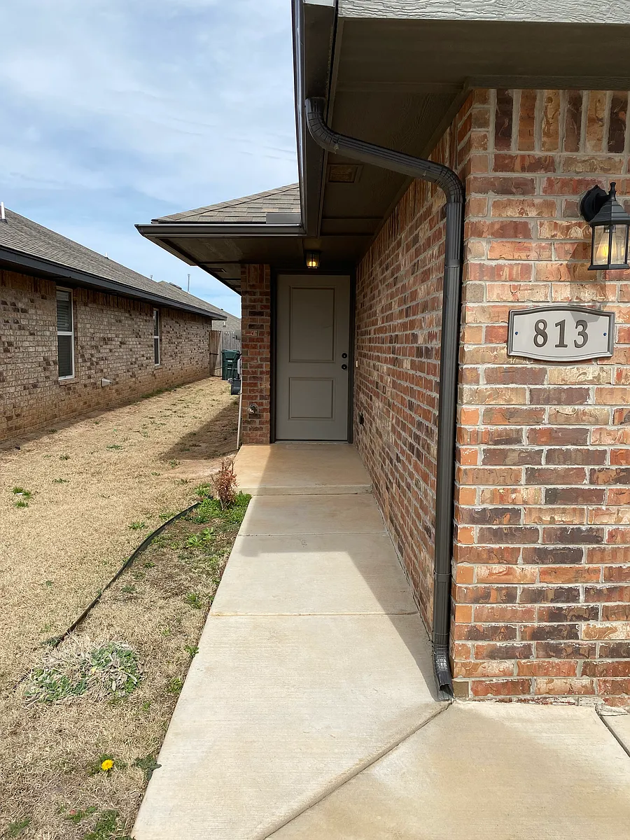 Building Photo - 813 Coles Creek Ln