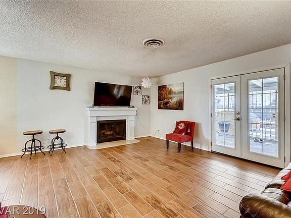 2nd image of 3635 Indios Ave