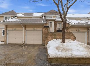 205 Highland Cres #16, Kitchener, ON N2M 5L6