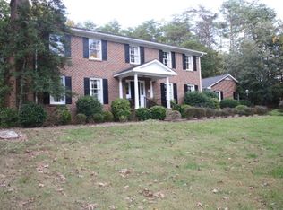 175 Plantation Rd, Martinsville, VA 24112