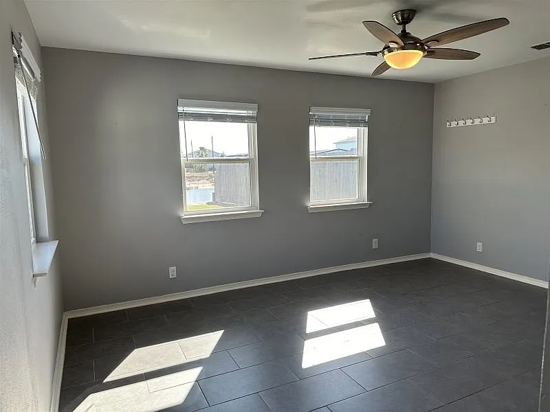 2 bed, 2.0 bath, 1012 sqft, $2,300 — Photo 4