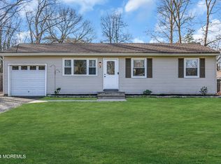 3 Blue Spruce Dr, Jackson, NJ