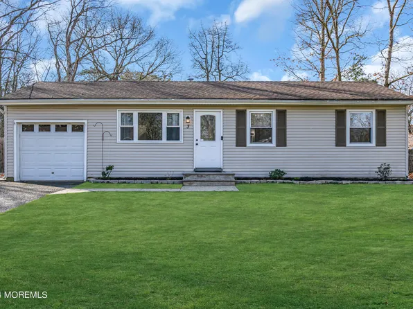 3 Blue Spruce Drive, Jackson, NJ 08527