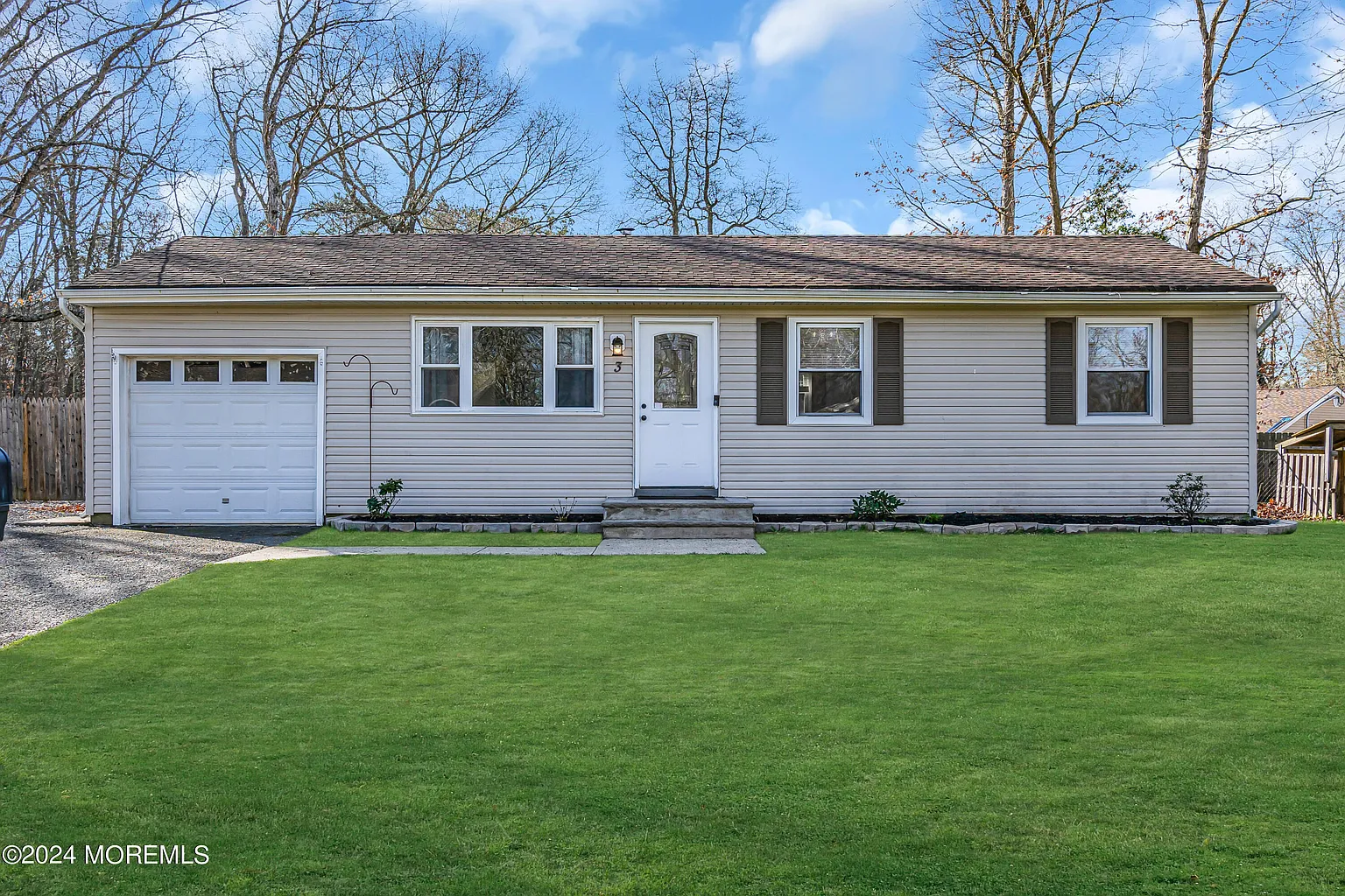 3 Blue Spruce Drive photo 1