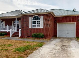 14 Princeton Dr, Jacksonville, NC 28546