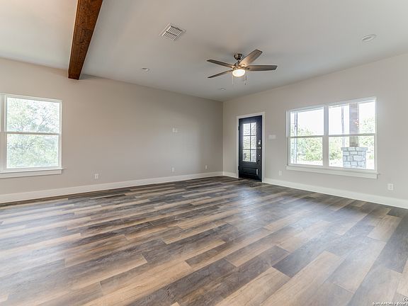 3rd image of 105 Ephraim Mclane