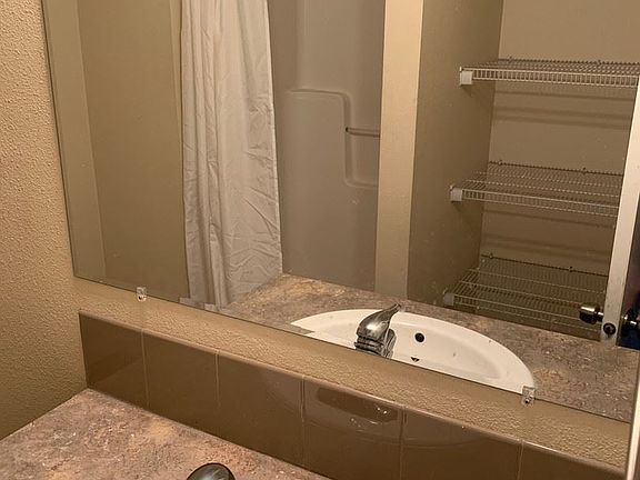 3rd image of 915-920 W Pirate Ln #918