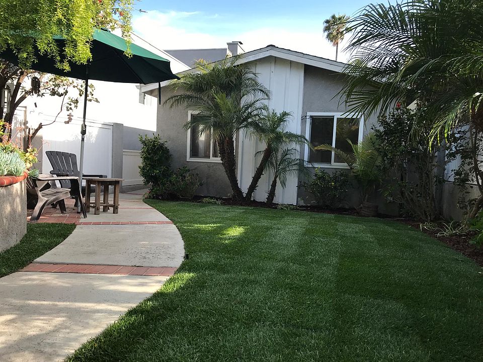 1st image of 628 Rosecrans Ave
