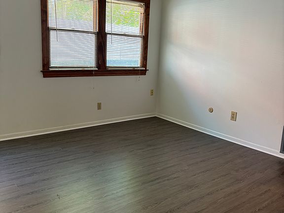 3rd image of 1206-1208 Forsythe Ave