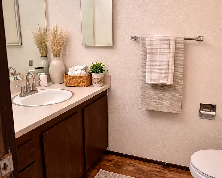 Barclay Apartments, LLC — Photo 9