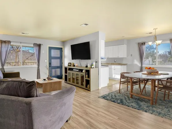 9848 Appletree Pl, Thornton, CO 80260