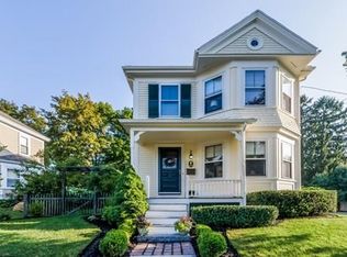 26 Lincoln St, Manchester, MA 01944