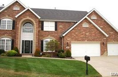 28 Serapis Ct, Saint Charles, MO, 63303