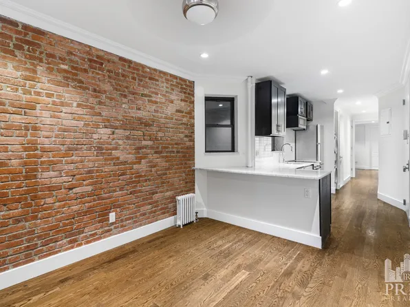 339 East 75th Street image 3 of 10