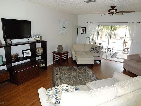4th image of 365 Madruga Ave