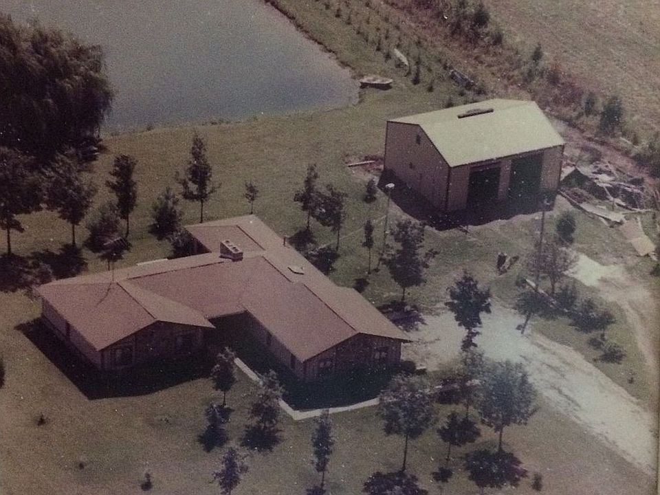 2nd image of 10712 Hoosier Rd