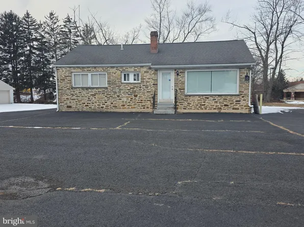 513 W Butler Ave, Chalfont, PA 18914
