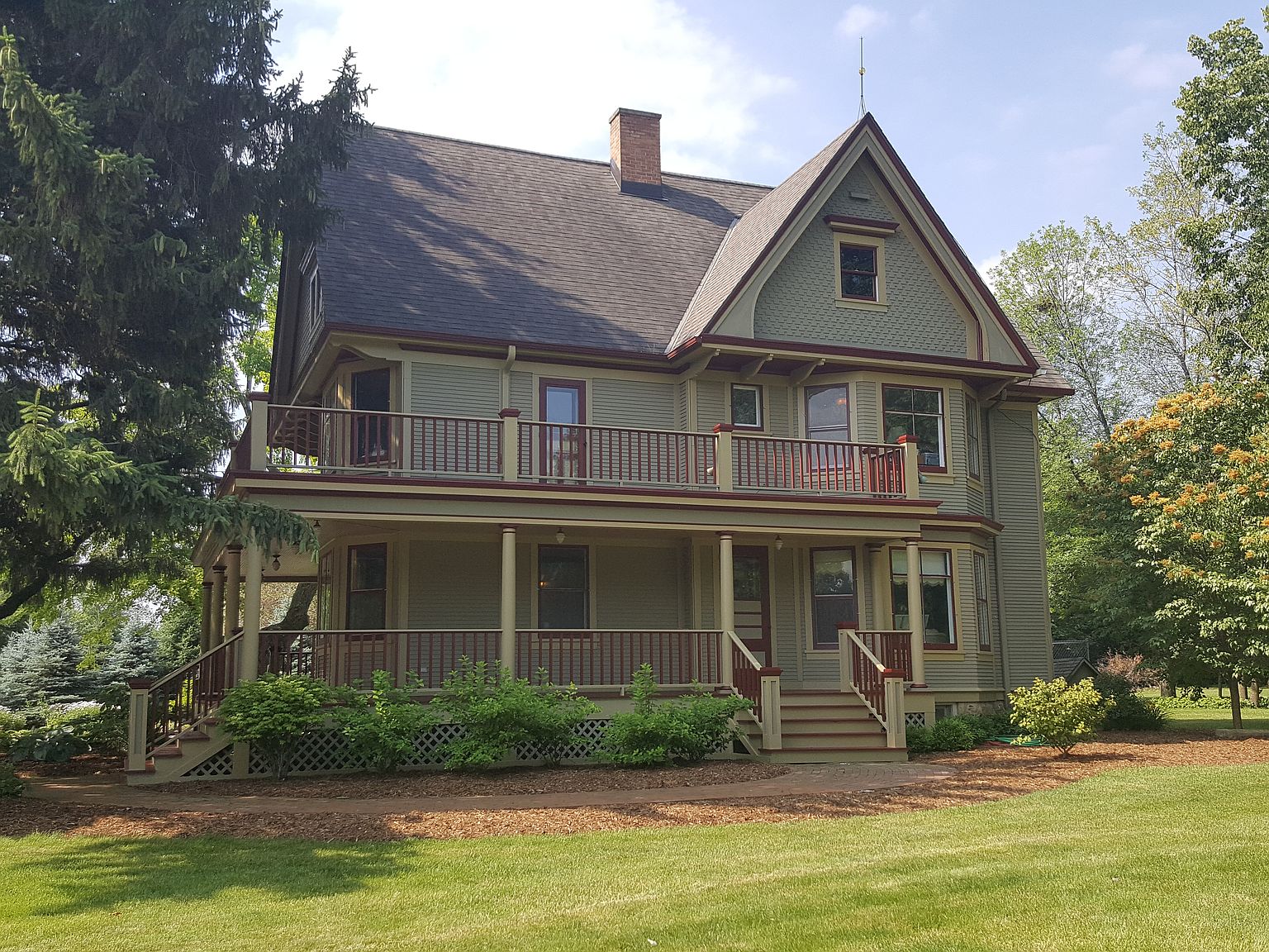 9531 W Donges Bay Rd, Mequon, WI 53097 Zillow