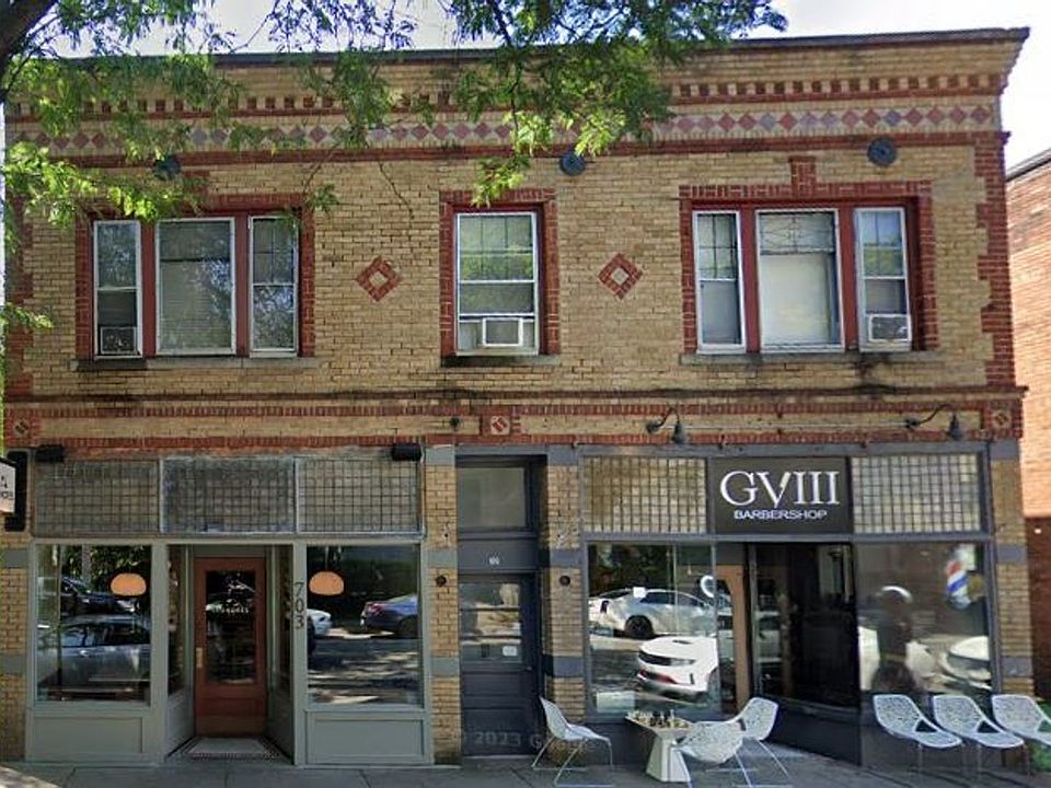 Building Photo 4