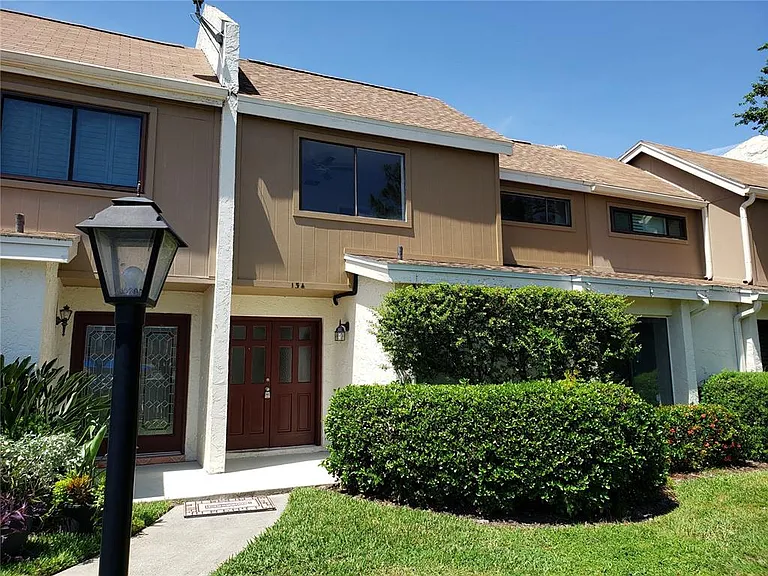 134 Lago Vista Blvd — Photo 2