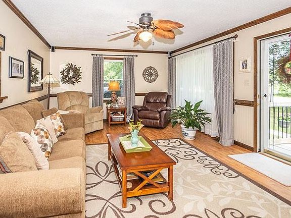 3rd image of 3531 Darbytown Ct