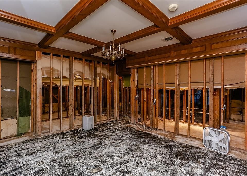 2nd image of 1023 Daria Dr