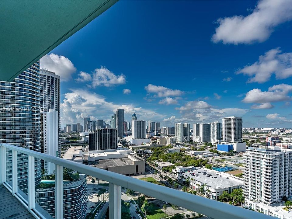 1st image of 1900 N Bayshore Dr APT 2918