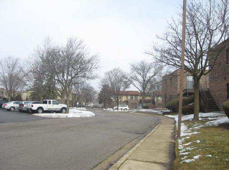 2nd image of 346 E Rimini Ct