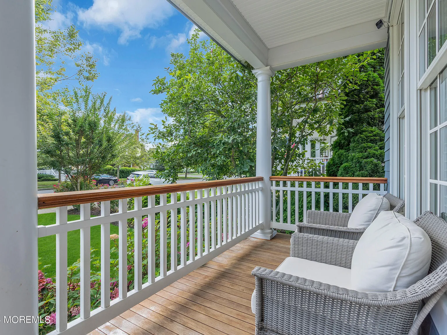 5 bed, 4.5 bath, 3794 sqft, $9,500 — Photo 3