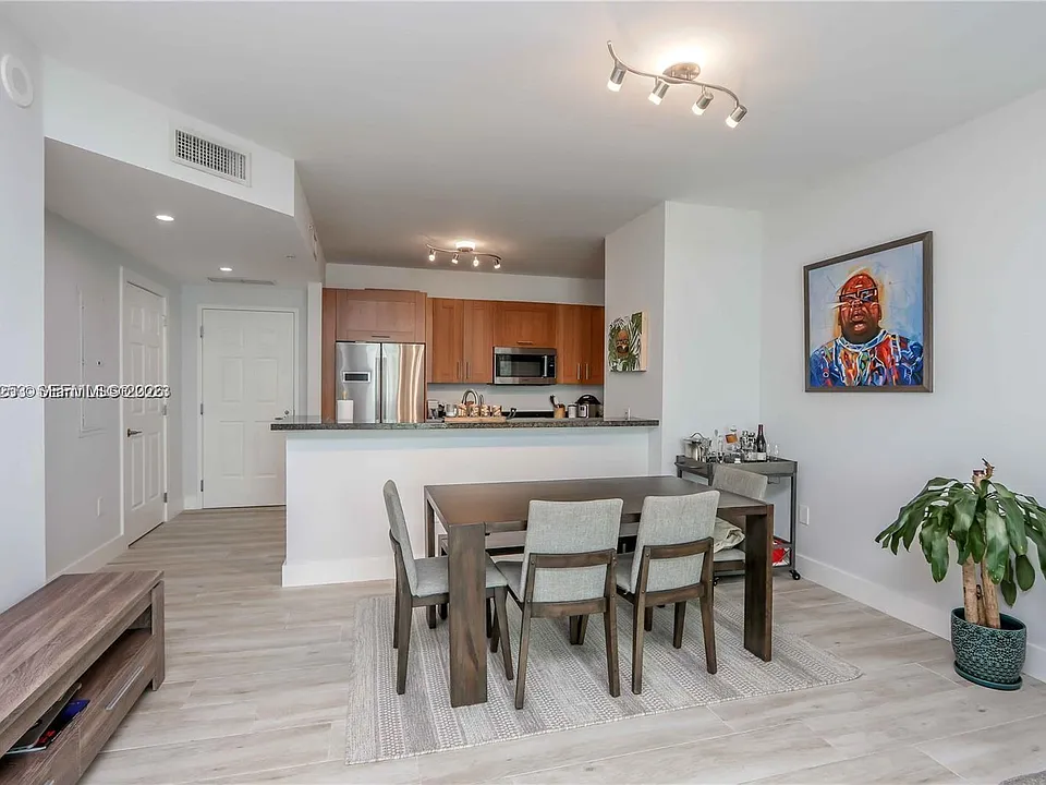 1300 Ponce De Leon Blvd #500