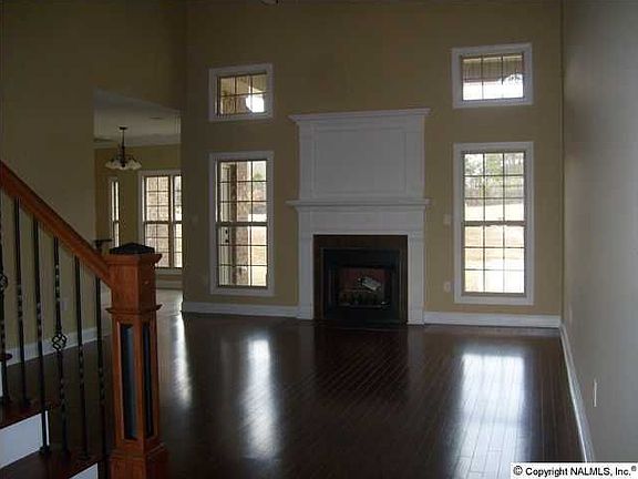 3rd image of 4507 Hampton View Dr