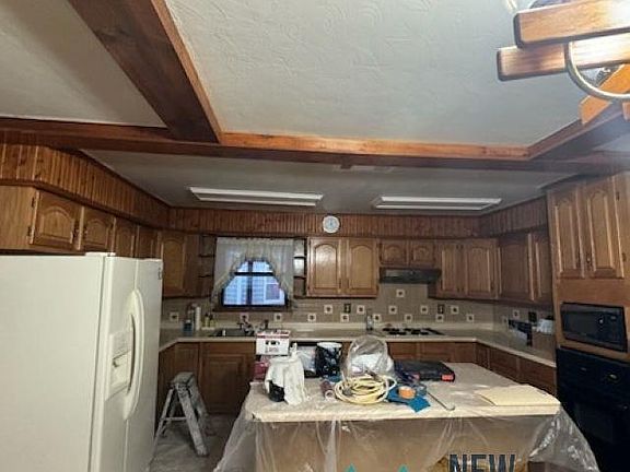 5th image of 207 E Blodgett St
