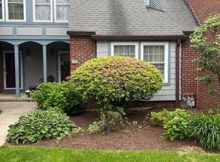 144 Roberton Xing #144, Fairfield, CT 06825