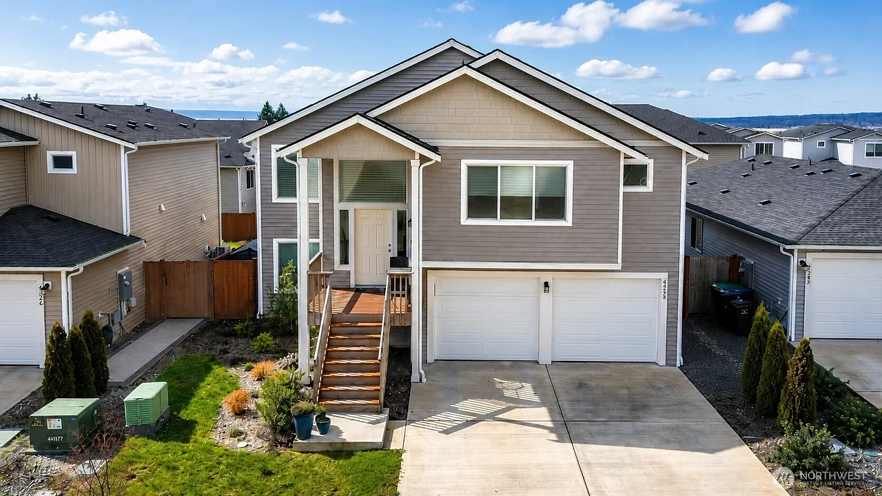 5 bed, 2207 sqft, $3,850 — Photo 1