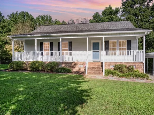 8154 Silas Dr, Snow Camp, NC 27349
