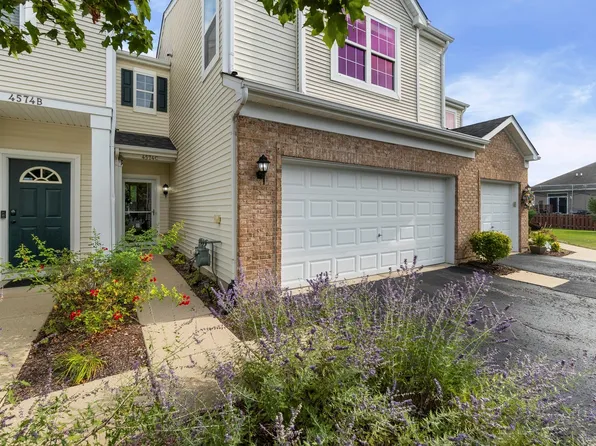 4574 Half Moon Dr Unit C, Yorkville, IL 60560