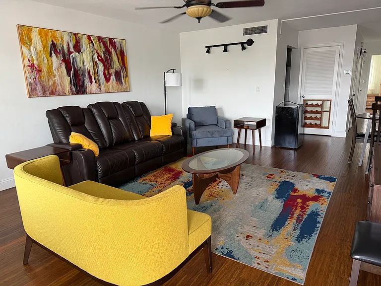 6161 Gulf Winds Dr — Photo 2