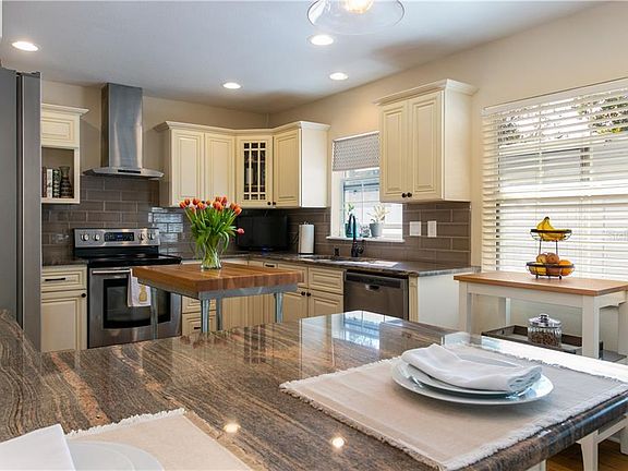 3rd image of 355 Foster Ln