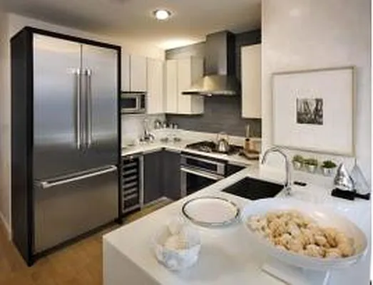 Rented by Metropolitan Property Group | media 55