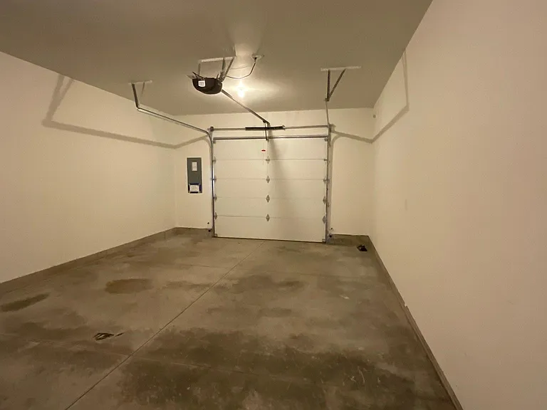 210 Lexington Ave #A — Photo 41