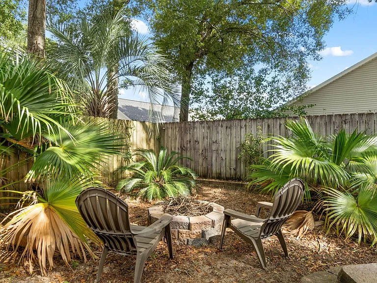 8432 Millstream Dr — Photo 44