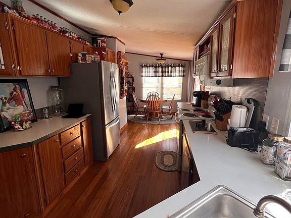 5th image of 396 Timberwood Ln