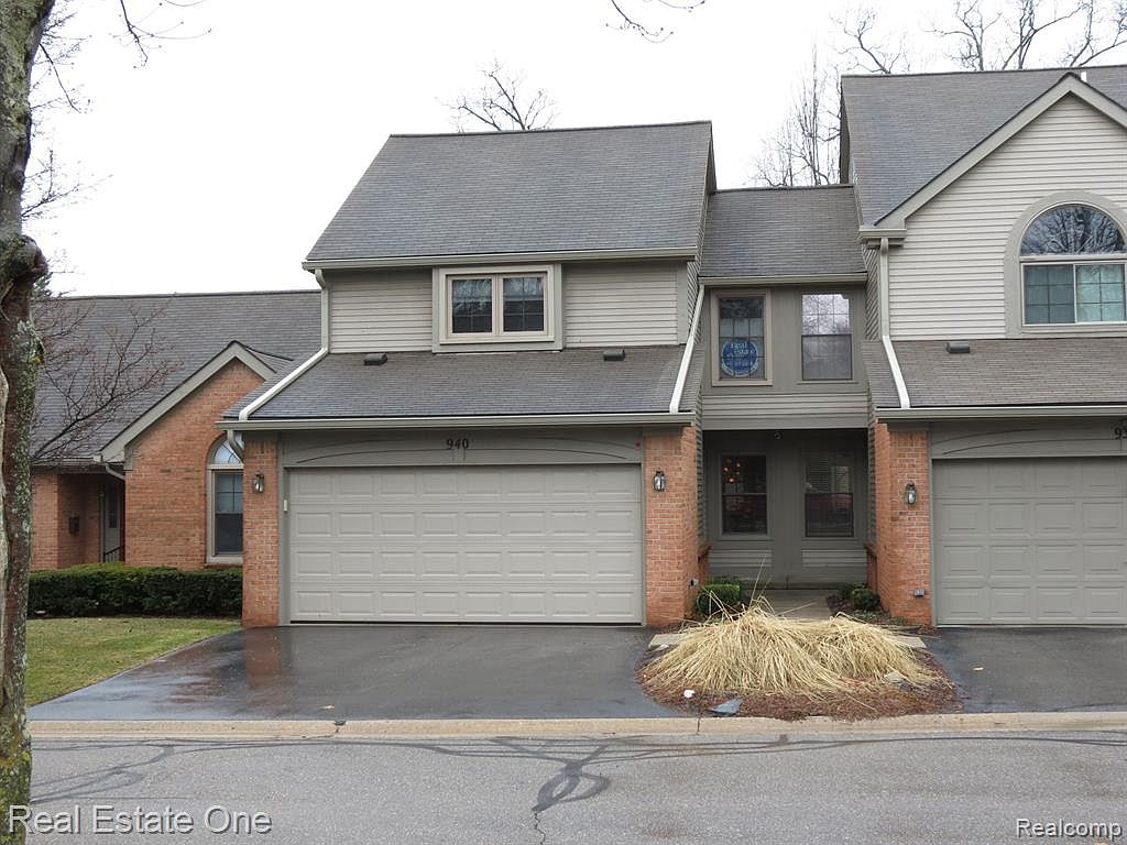 940 Woodridge Hills Dr, Brighton, MI 48116 Zillow