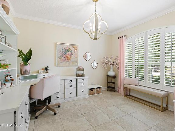 4th image of 70 GLENALBY Place